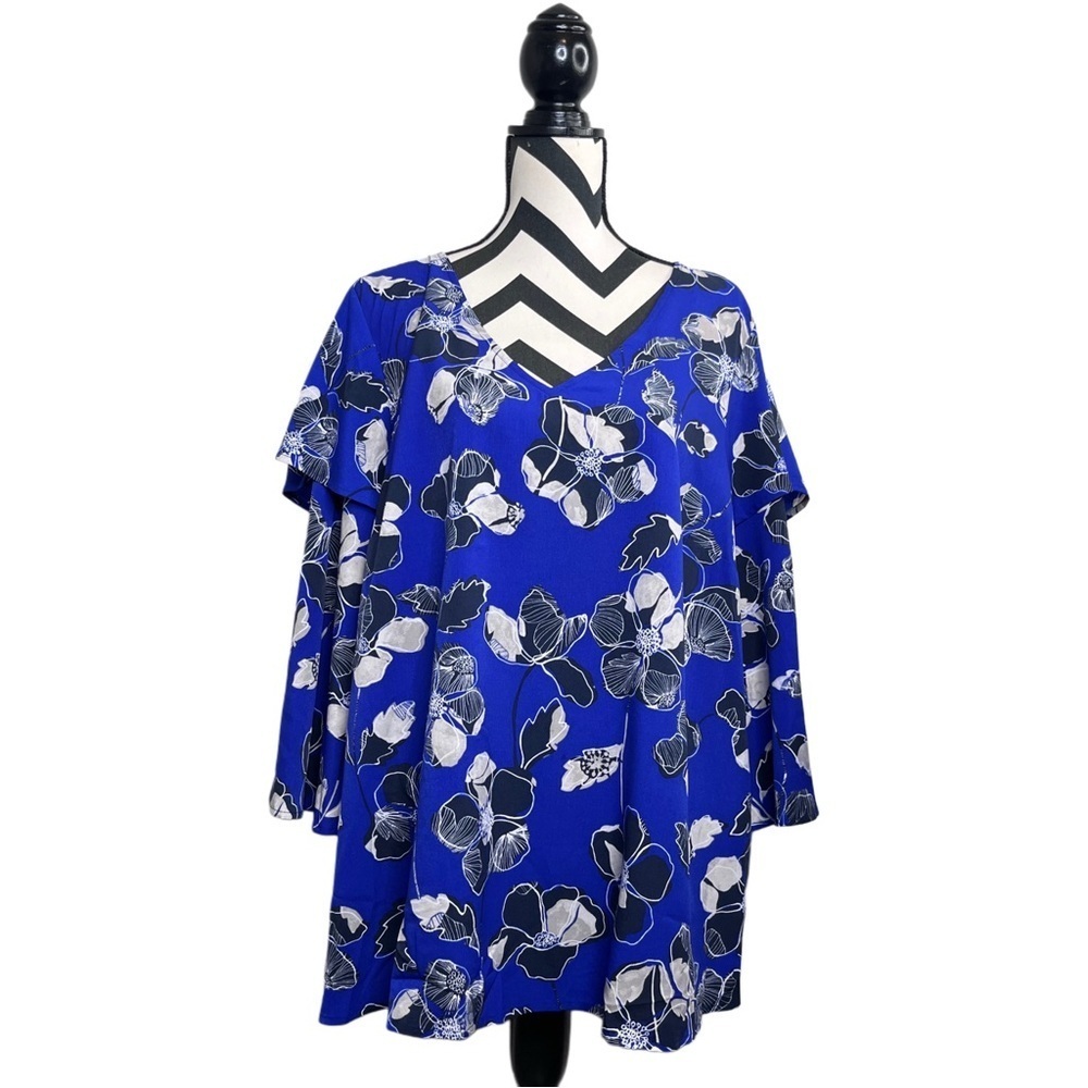 Lane Bryant Floral 3/4 Flutter Sleeve Sz 18/20 Blouse